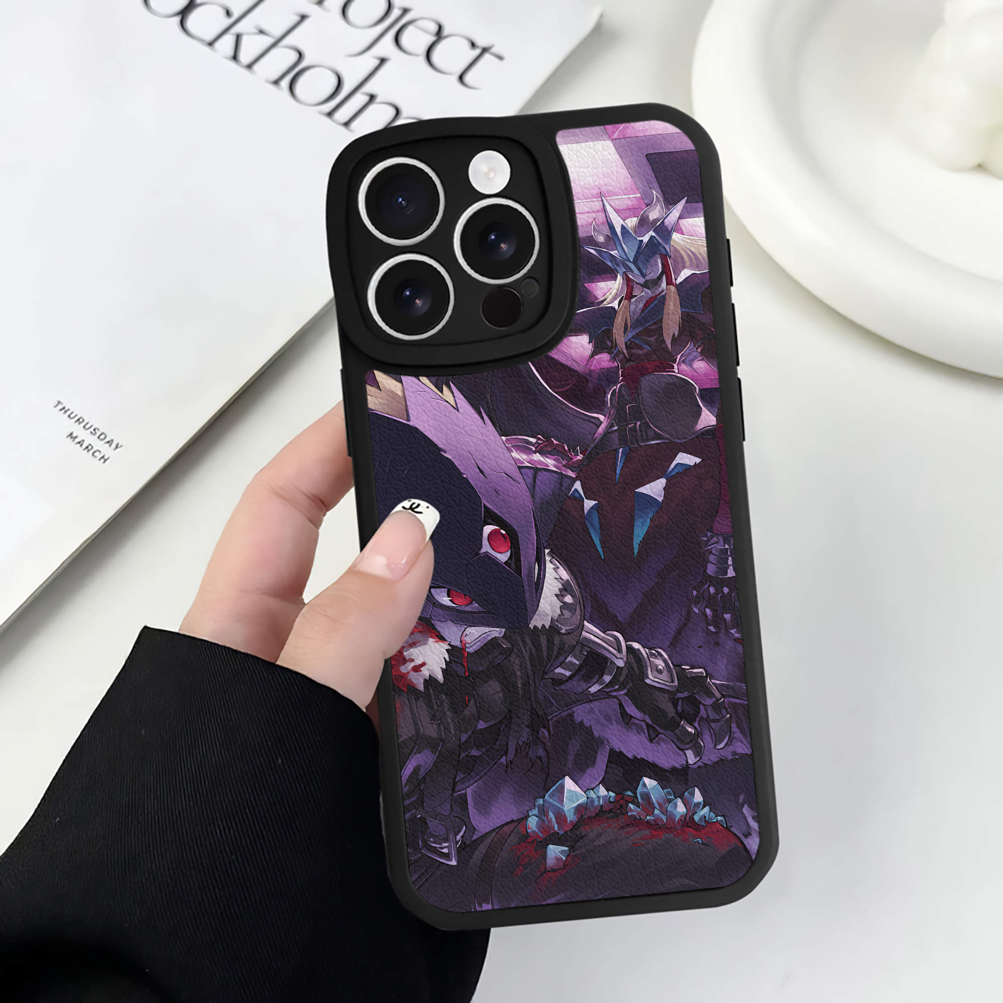 （画像用） Digimon デジタルモンスター/デジモン 【iPhone 16シリーズ対応】シリコンスマホケース（レザー調） 材質：シリコン